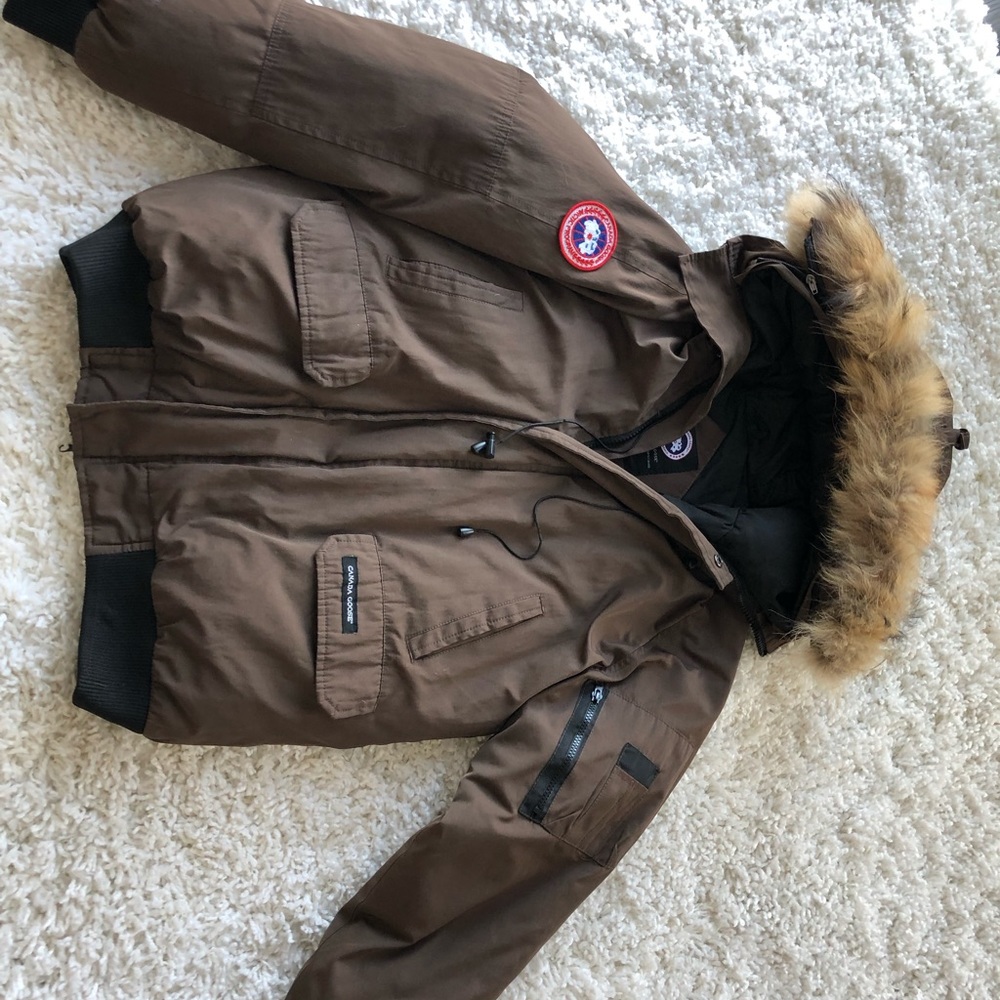 Brown Canada goose runder bomber jacket